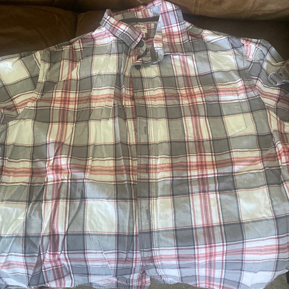 Short sleeve shirt